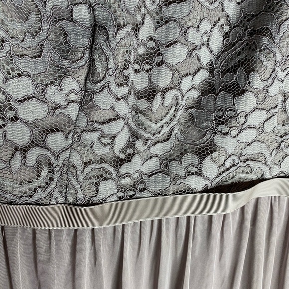 David’s Bridal bridesmaid dress - Picture 4 of 5